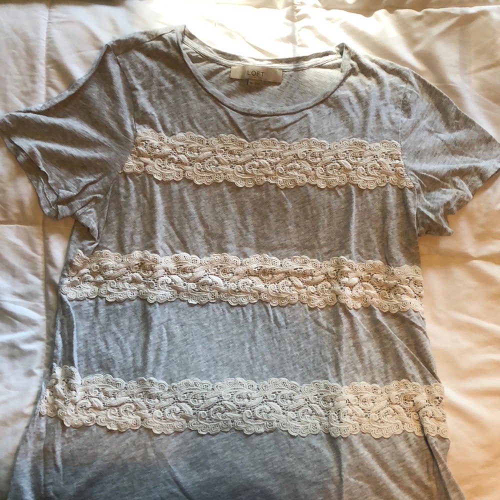 lift maternity shirt with lace